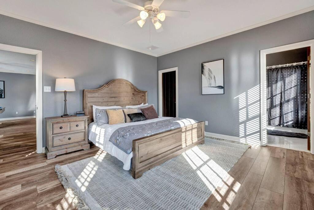 Luxury Home With Outdoor Patio And Game Room Μέμφις Εξωτερικό φωτογραφία